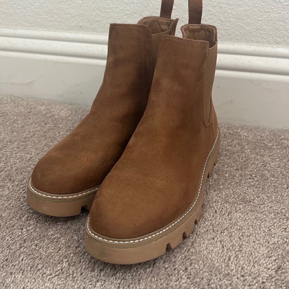 Chinese laundry booties size 9 only worn 2 or 3 times